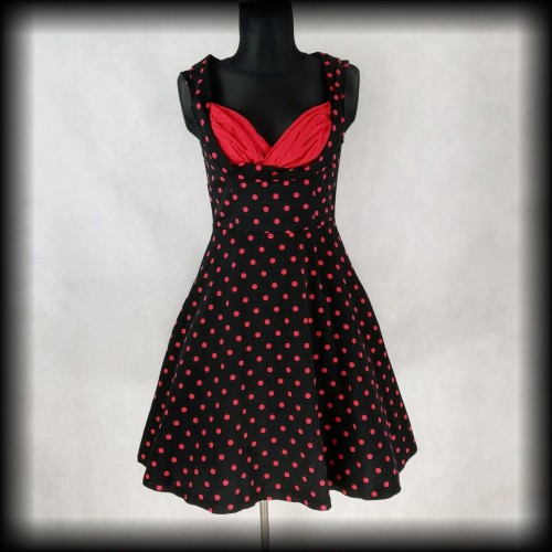 Sukienka Pin Up Lindy Bop L czarna w czerwone groszki.jpg