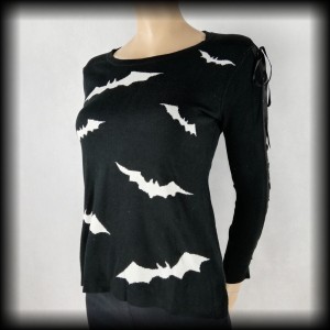Sweter Banned S nietoperze goth punk 