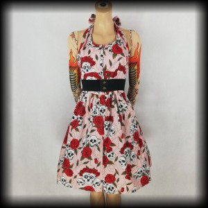 Sukienka Pin Up Punk czaszki i róże M Black Roses różowa
