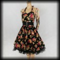 Sukienka Pin Up Lindy Bop XSS czarna w kwiaty2.jpg
