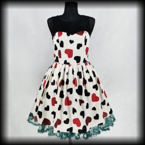 Sukienka Jawbreaker XL/XXL w serca NOWA 