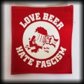 Naszywka Love Beer Hate Fascism red.jpg