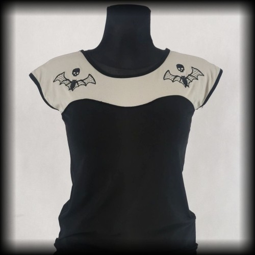 Bluzka psychobilly L Too Fast czaszki i nietoperze.jpg