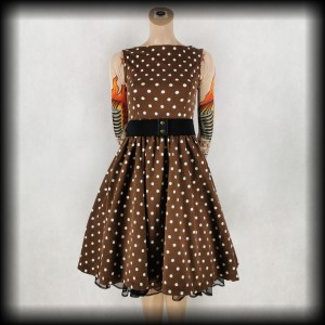 Sukienka Retro Lindy Bop S brązowa w groszki 