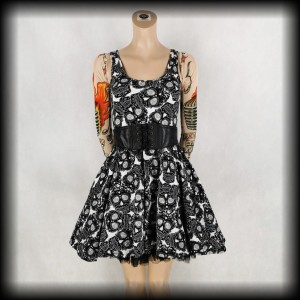 Sukienka mini Hot Topic S/M w meksykańskie czaszki