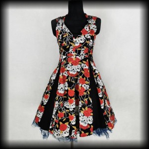 Sukienka Punk Gothic L czaszki róże retro punk goth