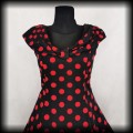 Sukienka Pin Up H&amp;R ML czarna w czerwone grochy3.jpg