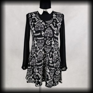 Sukienka Banned ouija M/L oversize z kołnierzykiem