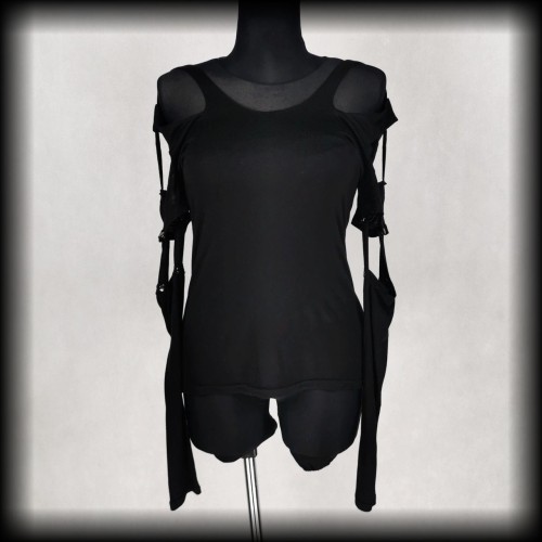 Bluzka gotycka M z odpinanymi rękawami.jpg