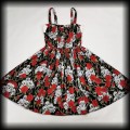 Sukienka Pin Up w czaszki i róże L Black Roses czarna91.jpg