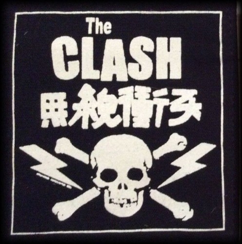 Naszywka The Clash czaszka japan kolory blk.jpg