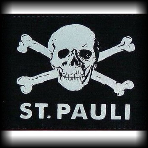 Naszywka ST PAULI czacha kolory blk.jpg