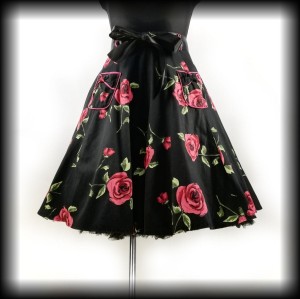 Spódnica retro Voodoo Vixen M/L kwiecista z kieszonkami