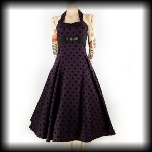Sukienka Pin Up Collectif S fioletowa w aksamitne grochy