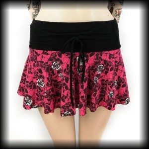 Spódnica mini w czaszki S/M różowo czarna