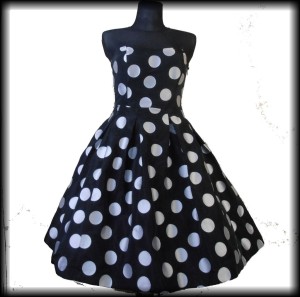 Sukienka Pin Up Grochy M błyszcząca