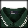 Polo Fred Perry S zielone z białą lamówką3.jpg