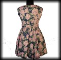 Sukienka Retro Hearts &amp; Roses XXL z kołnierzykiem w kwiaty3.JPG