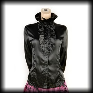 Bluzka gotycka z żabotem M