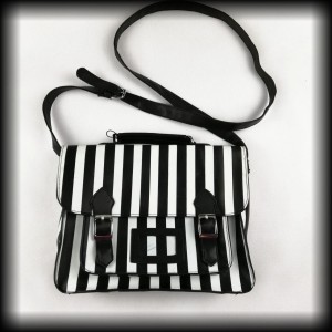 Torba listonoszka w czarno białe pasy 