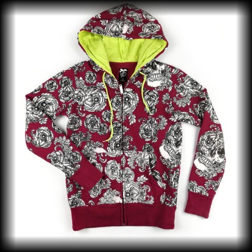 Bluza Iron Fist S kwiaty z czaszkami.jpg