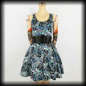 Sukienka mini Hot Topic S/M w czaszki