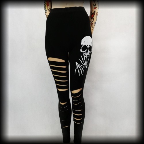Legginsy Banned ML czacha i kości Nowe.jpg