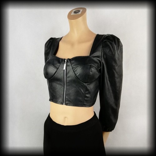 Bluzka eko skóra M crop top goth.jpg