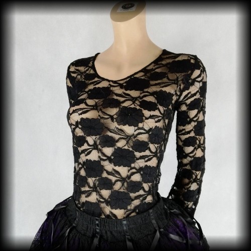 Bluzka gotycka koronkowa S.jpg